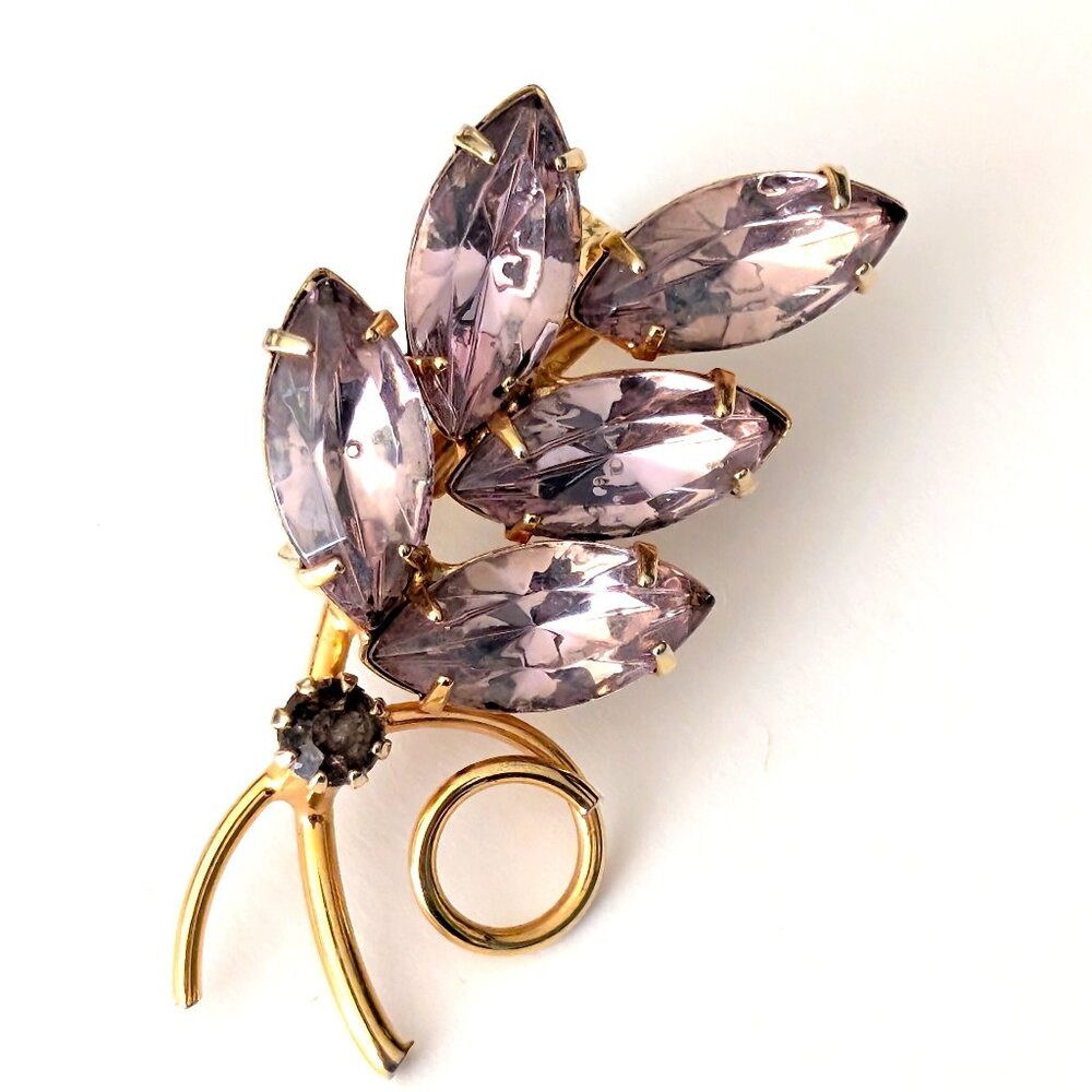Vintage light pink, brown and gold tone brooch